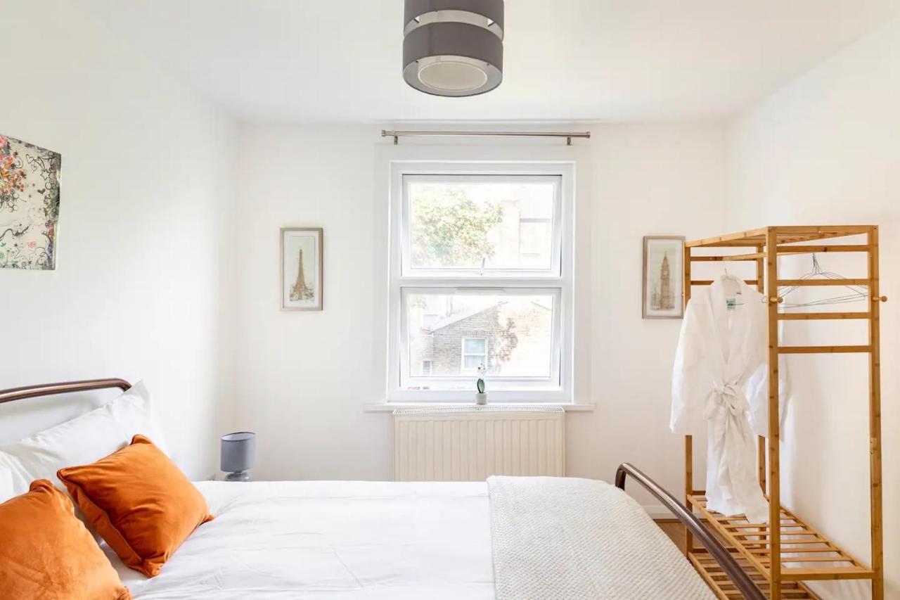 Large, Bright And Spacious 3 Bed Flat In London Eksteriør bilde