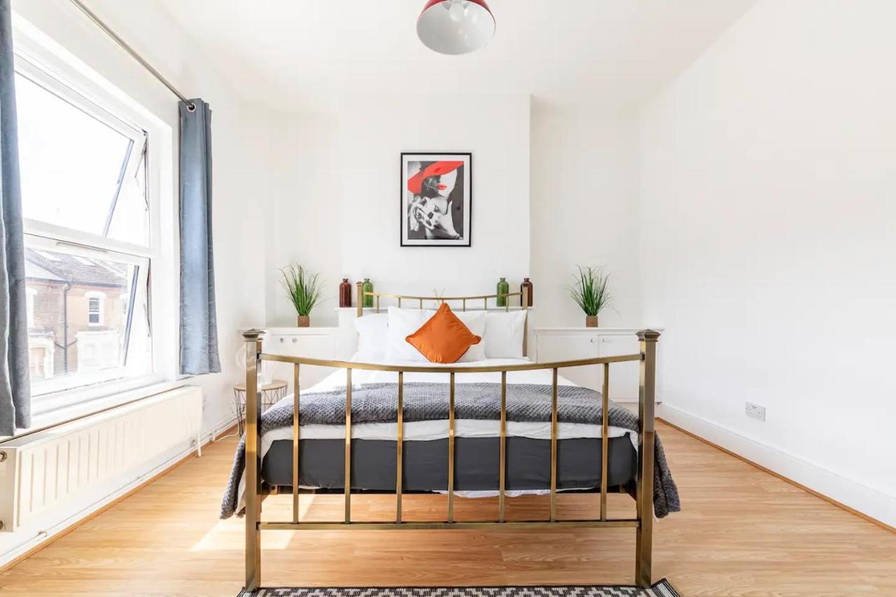 Large, Bright And Spacious 3 Bed Flat In London Eksteriør bilde